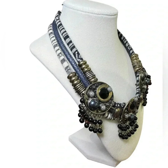 10” Black Beaded Tribal Western Vintage Rhinestone Medallion Necklace - boho - Picture 3 of 10